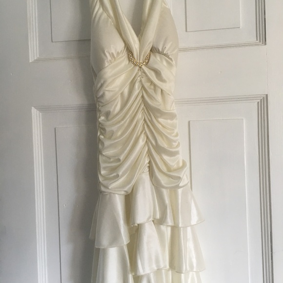 Dress - Picture 3 of 3